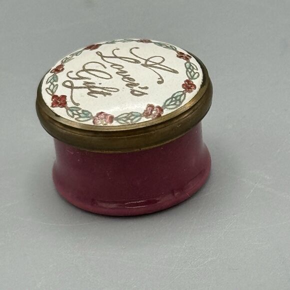 Vtg Staffordshire Enamel Round Miniature Trinket Ring Snuff Box A Lover’s Gift - Picture 9 of 12